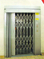 Passenger Elevator - Manual Doors
